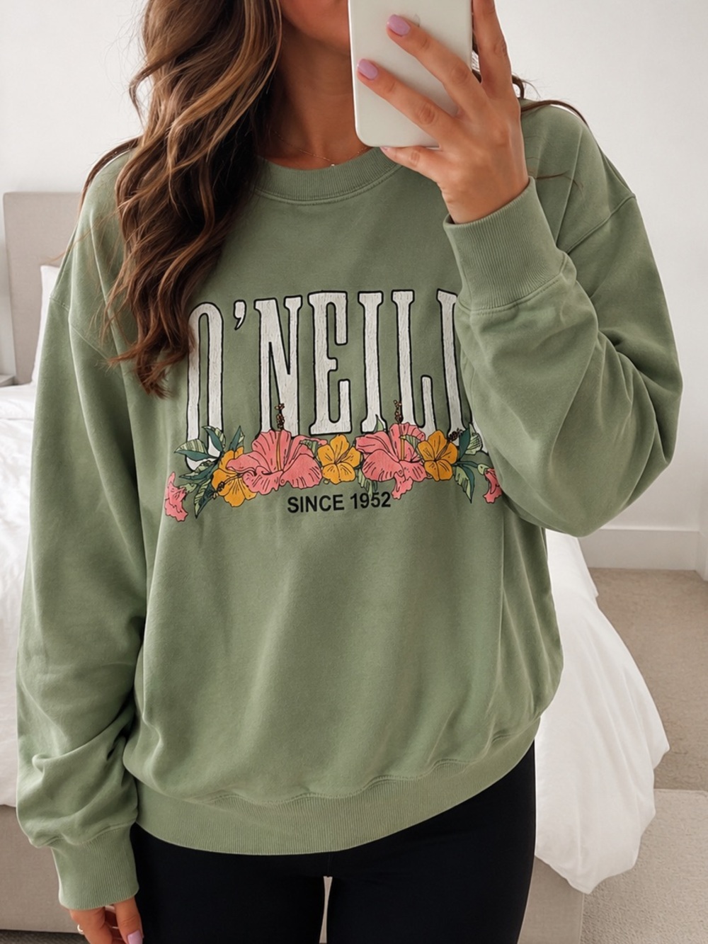 New O’Neill Women’s Crewneck Sweatshirt